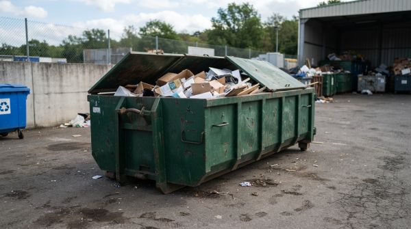 Meilleures astuces pour bien choisir votre benne à déchets